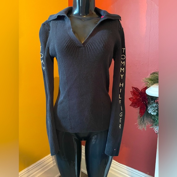 Tommy Hilfiger Tops - Women’s Vintage Tommy Hilfiger Long Sleeve ( large )
